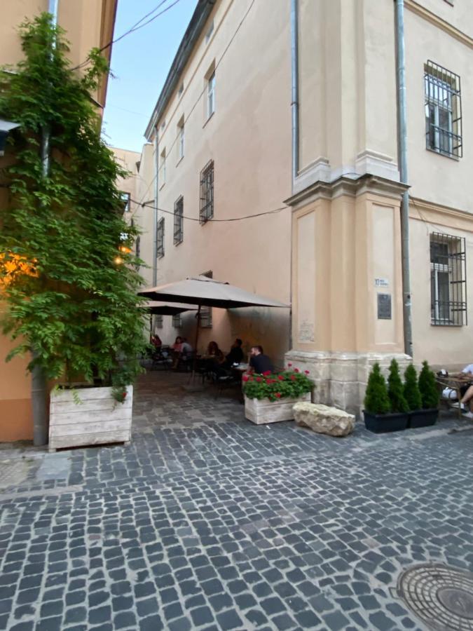 Квартира В Центрі На Вулиці Лесі Українки 19 Lviv Extérieur photo